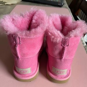 UGGS Little Girl Boots size 11. Used on once or twice.